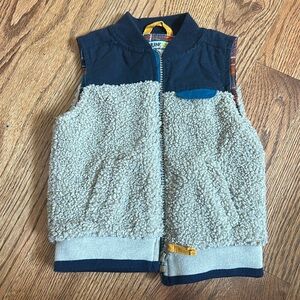 EUC OshKosh vest 18M